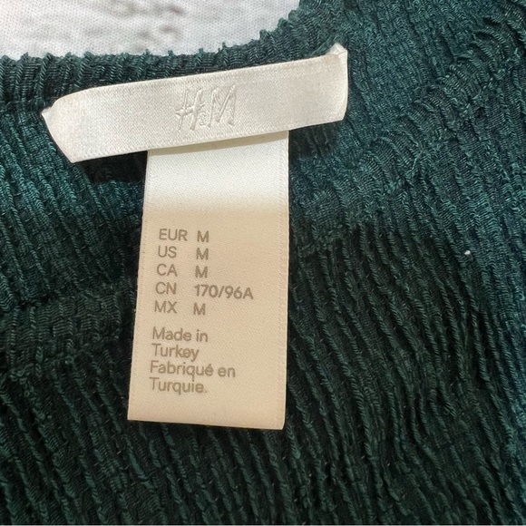 H&M Women's forest green bell Sleeve cold shoulder long sleeve blouse size med - Picture 10 of 13